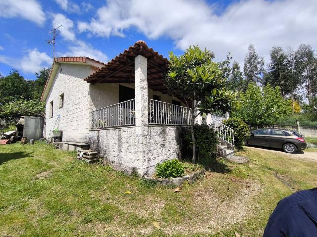 Villa en venta en Salvaterra De Miño, Os Feás