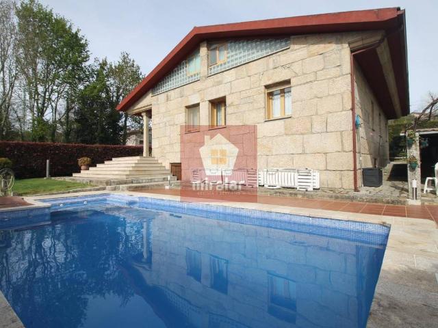 Villa en venta en Salvaterra De Miño, Os Feás