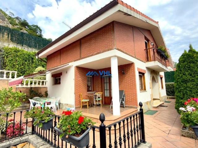 Chalet en venta en Casco Histórico, Castro-urdiales