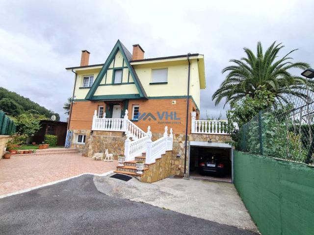 Chalet en venta en Casco Histórico, Castro-urdiales