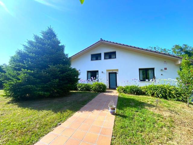 Chalet en venta en Casco Histórico, Castro-urdiales