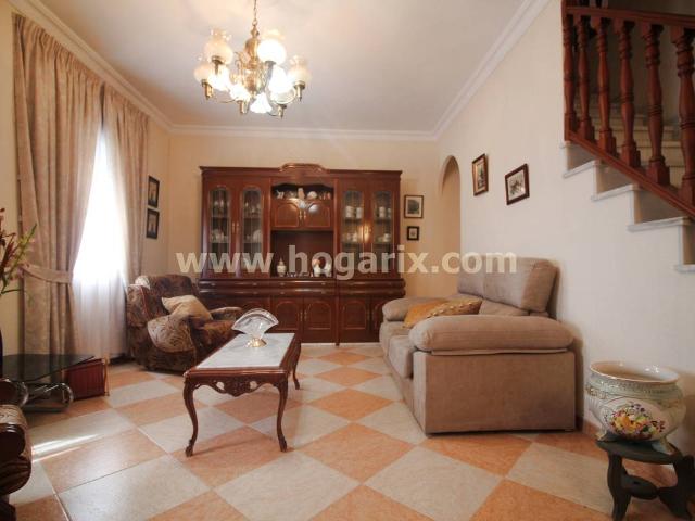 Villa en venta en San Bartolomé De La Torre