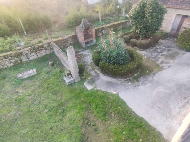 Chalet en venta en San Cibrao das Viñas, Ourense