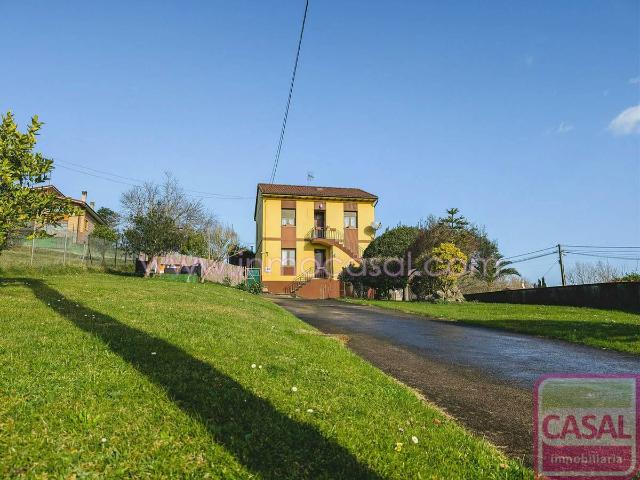 Chalet en venta en Centro, Oviedo