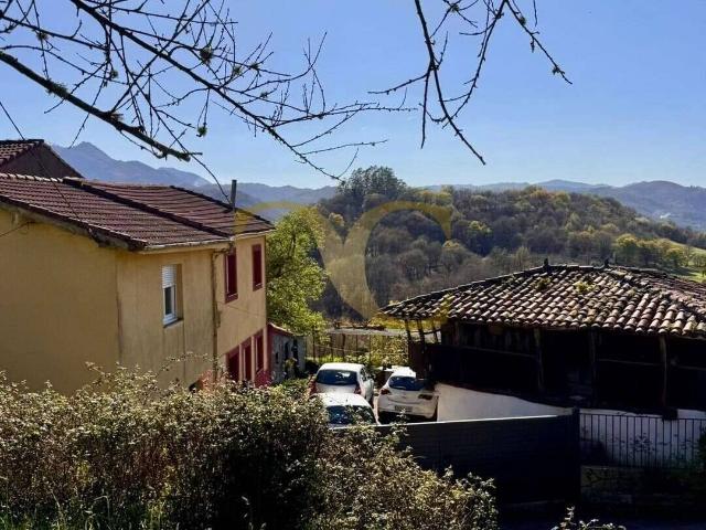 Chalet en venta en Centro, Oviedo