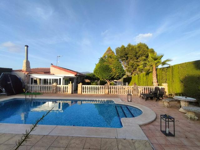 Chalet en venta en El Progreso, el Vinalopó Mitjà / El Vinalopó Medio