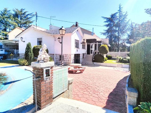 Villa en venta en Colmenar Viejo