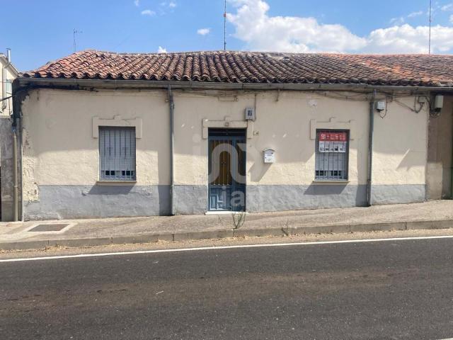 Villa en venta en San Cristóbal De La Cuesta, Urbanización Los Cañizales