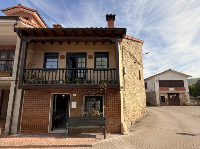 Chalet en venta en Rivero, San Felices De Buelna