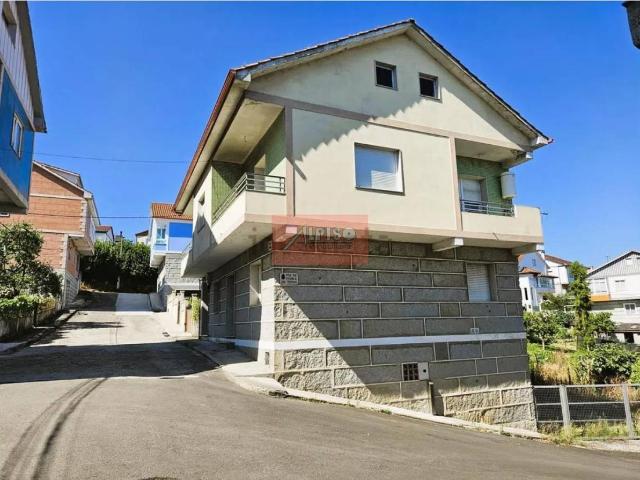 Chalet en venta en Centro, Ourense