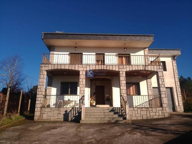 Chalet en venta en Centro, Ourense