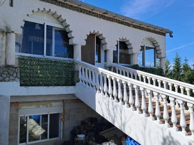 Chalet en venta en Linares, Andalucía