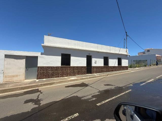 Chalet en venta en San Juan de la Rambla, Canarias