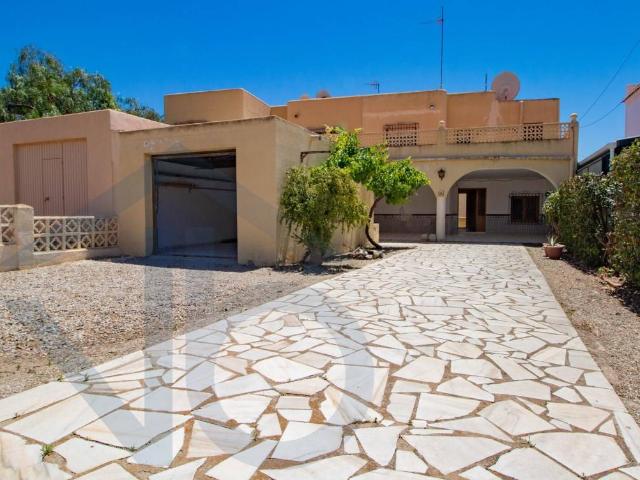 Chalet en venta en La Estación, Pulpí
