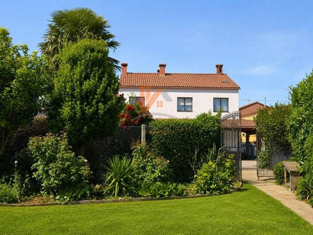 Chalet en venta en Santiago de Compostela, Santiago