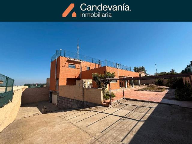 Chalet en venta en Zaragoza, Aragón