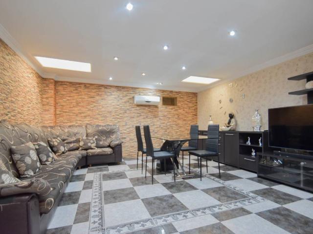 Chalet en venta en Armilla, Granada