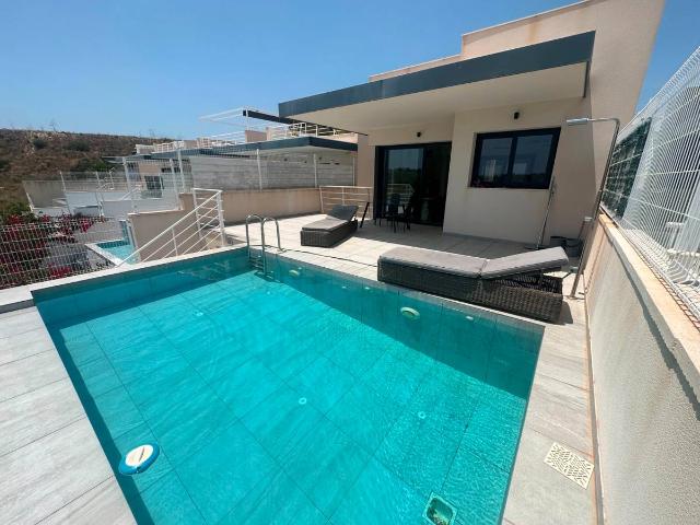Chalet en venta en San Miguel De Salinas