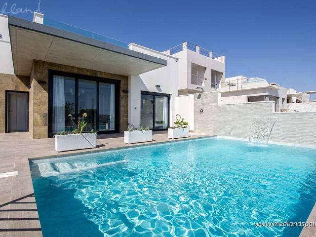 Villa en venta en San Miguel De Salinas