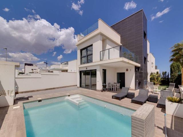 Chalet en venta en San Miguel De Salinas