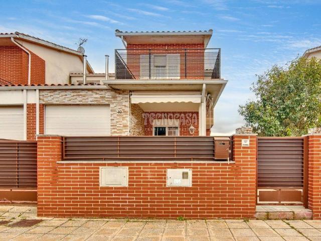 Villa en venta en San Morales