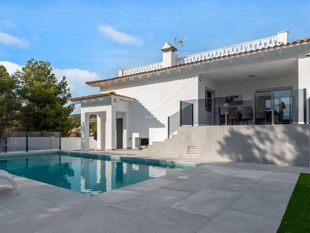 Chalet en venta en la Marina Baixa, Valencia