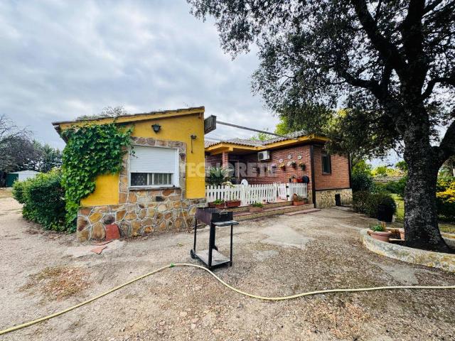 Chalet en venta en San Román De Los Montes, Toledo
