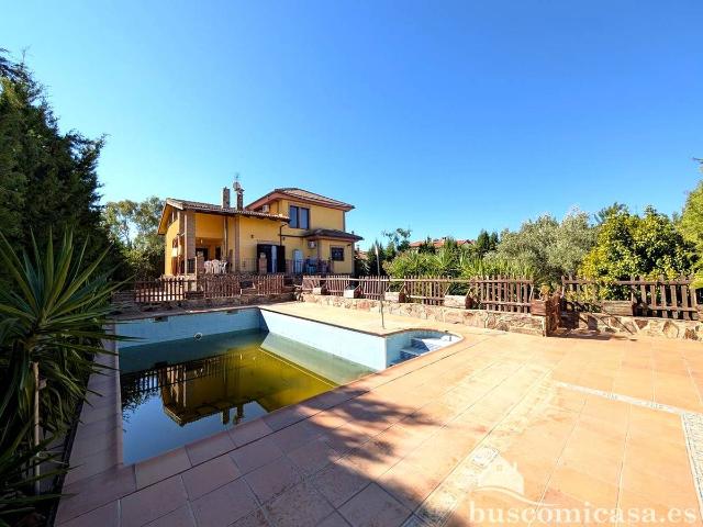 Chalet en venta en Linares, Andalucía