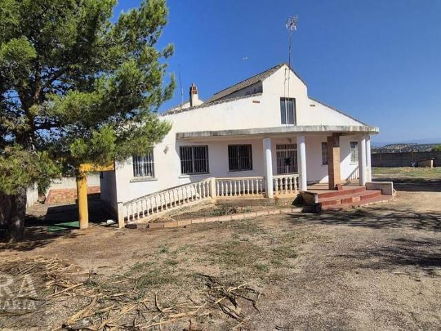 Chalet en venta en Linares, Andalucía