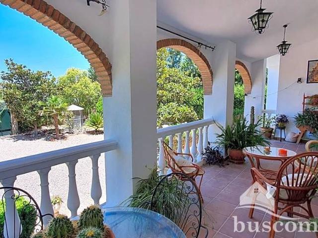 Chalet en venta en Linares, Andalucía