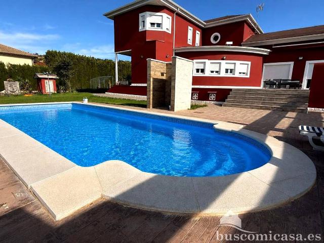 Chalet en venta en Linares, Andalucía