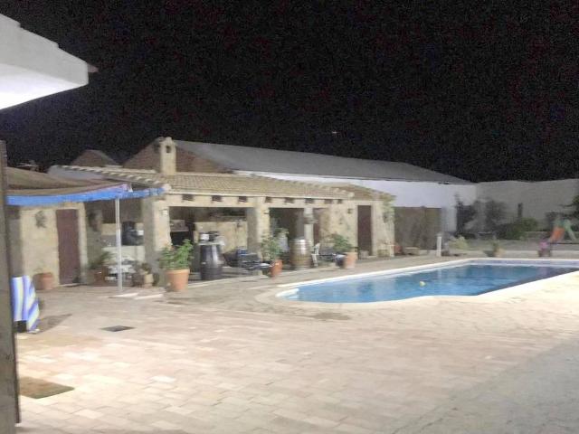 Chalet en venta en Linares, Andalucía