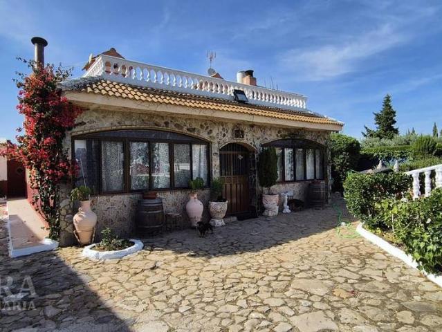 Chalet en venta en Linares, Andalucía