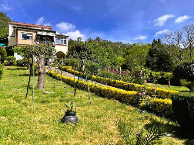 Chalet en venta en Centro, Ourense