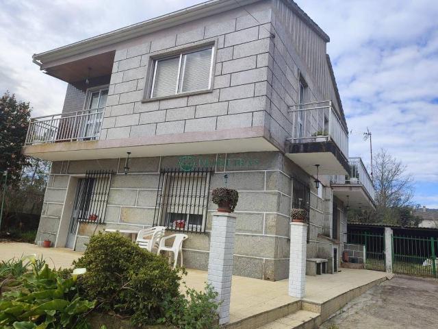Chalet en venta en Centro, Ourense
