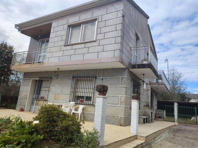 Villa en venta en Ourense, Casco Vello