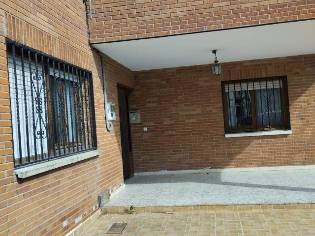 Chalet en venta en San Torcuato, La Rioja