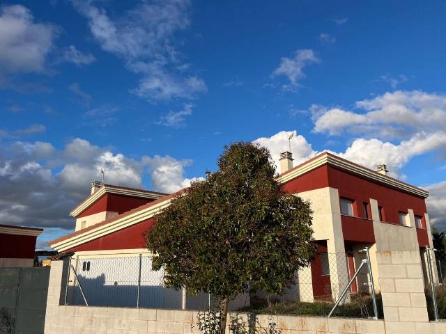 Chalet en venta en Sanchidrián, Castilla y León