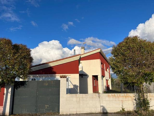 Chalet en venta en Sanchidrián, Castilla y León