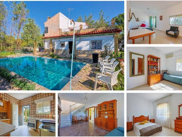 Chalet en venta en Sanlúcar La Mayor, Andalucía