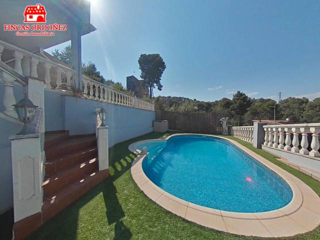 Villa en venta en Sant Andreu De La Barca, Nucli Antic