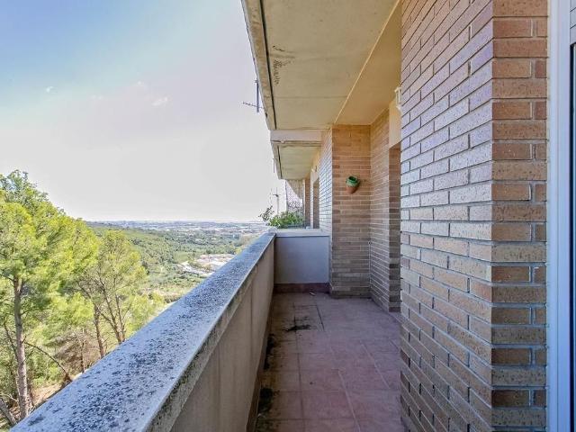 Villa en venta en Sant Climent De Llobregat