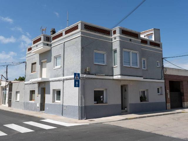 Chalet en venta en Sant Jaume D'enveja, Tarragona