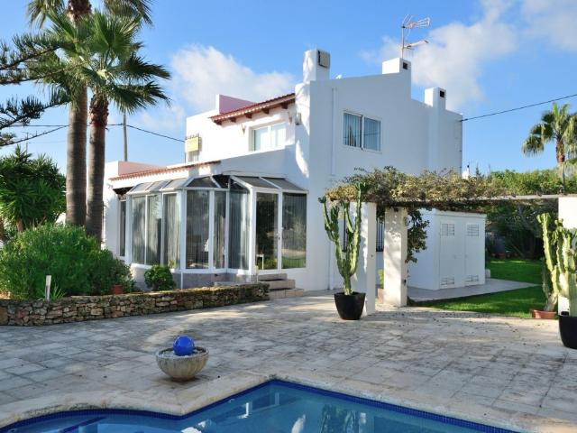 Chalet en venta en Sant Josep de sa Talaia, Eivissa