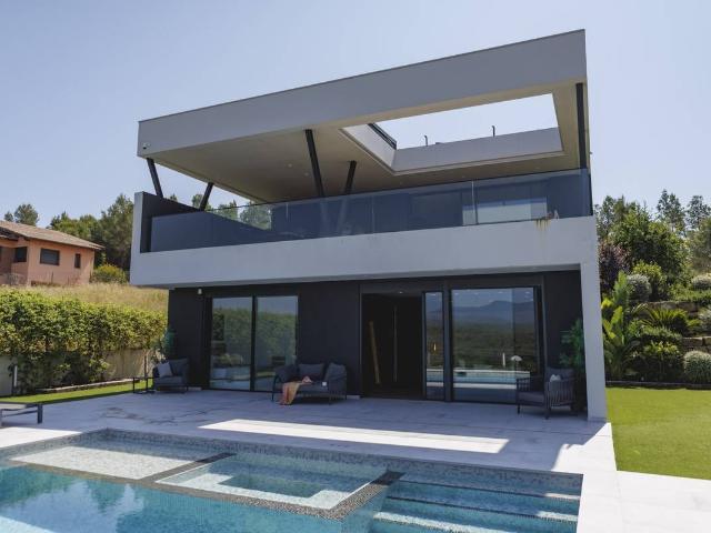 Villa en venta en Sant Julià De Ramis, Sant Julià de Ramis