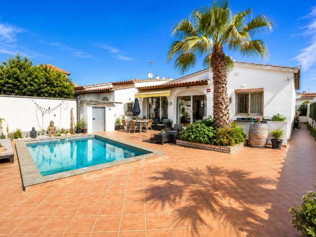 Chalet en venta en Empuriabrava, Alt Empordà