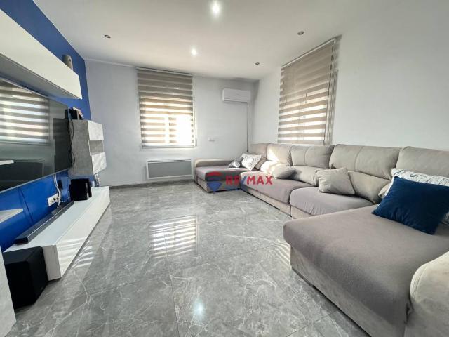 Villa en venta en Sant Miquel De Fluvià