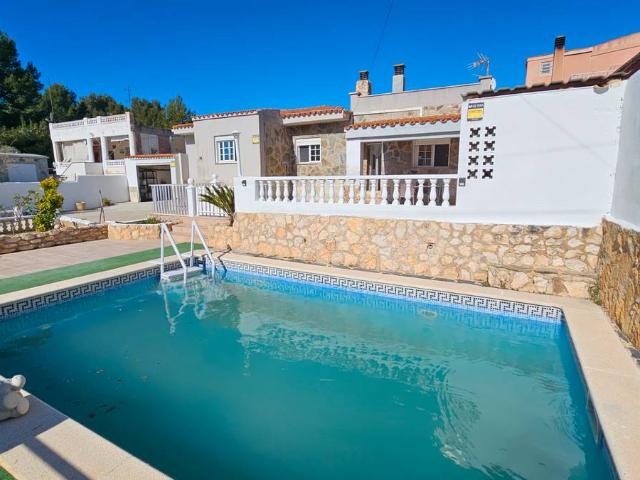 Chalet en venta en els Quatre Garrofers, Tarragonès