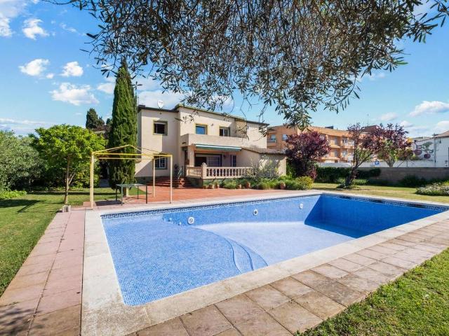 Villa en venta en Sant Pere Pescador