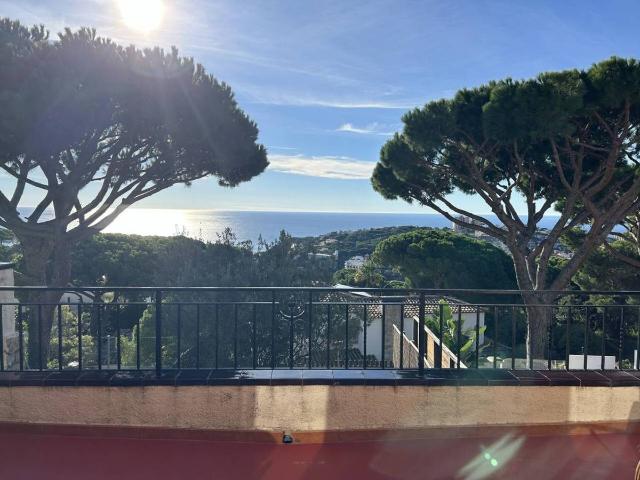 Villa en venta en Castell-platja D'aro